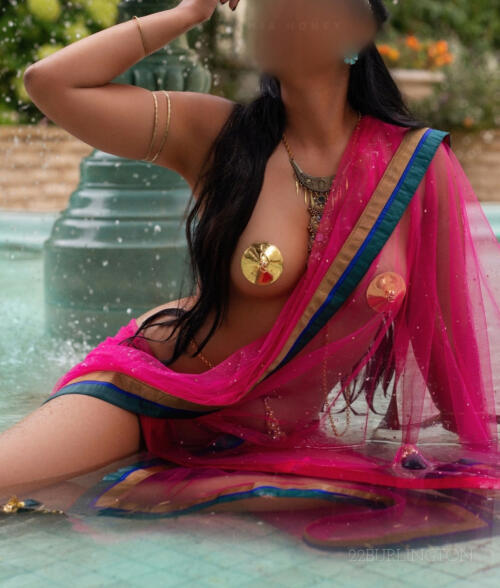 Goddess Mia Honey